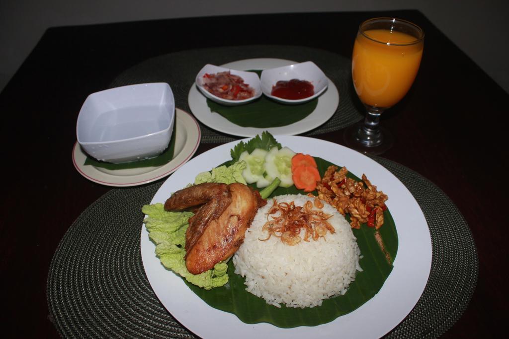 Dangin Mangkalan Homestay Munduk Екстериор снимка
