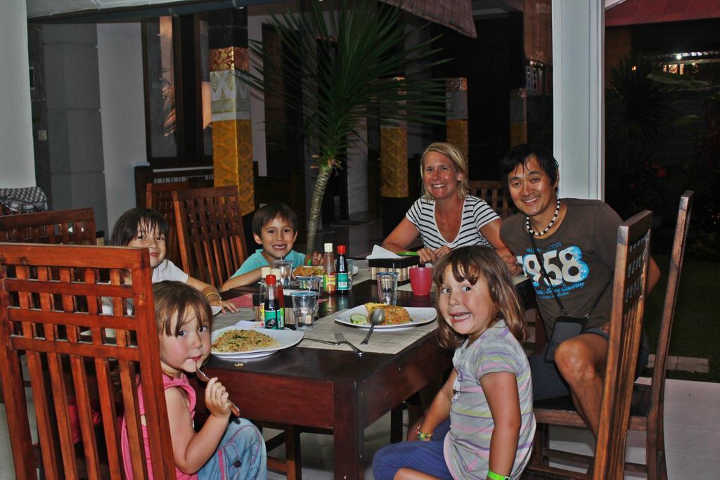 Dangin Mangkalan Homestay Munduk Екстериор снимка