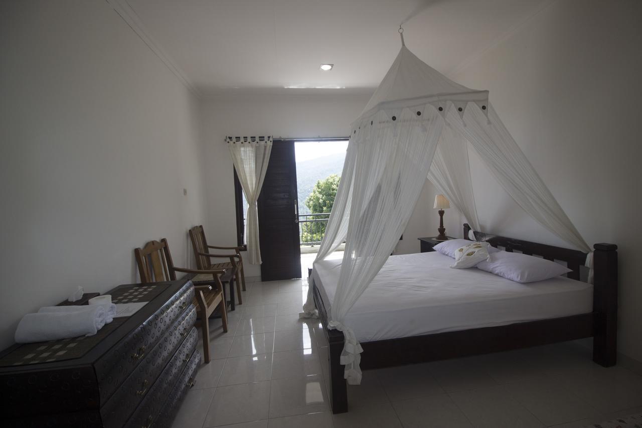 Dangin Mangkalan Homestay Munduk Екстериор снимка