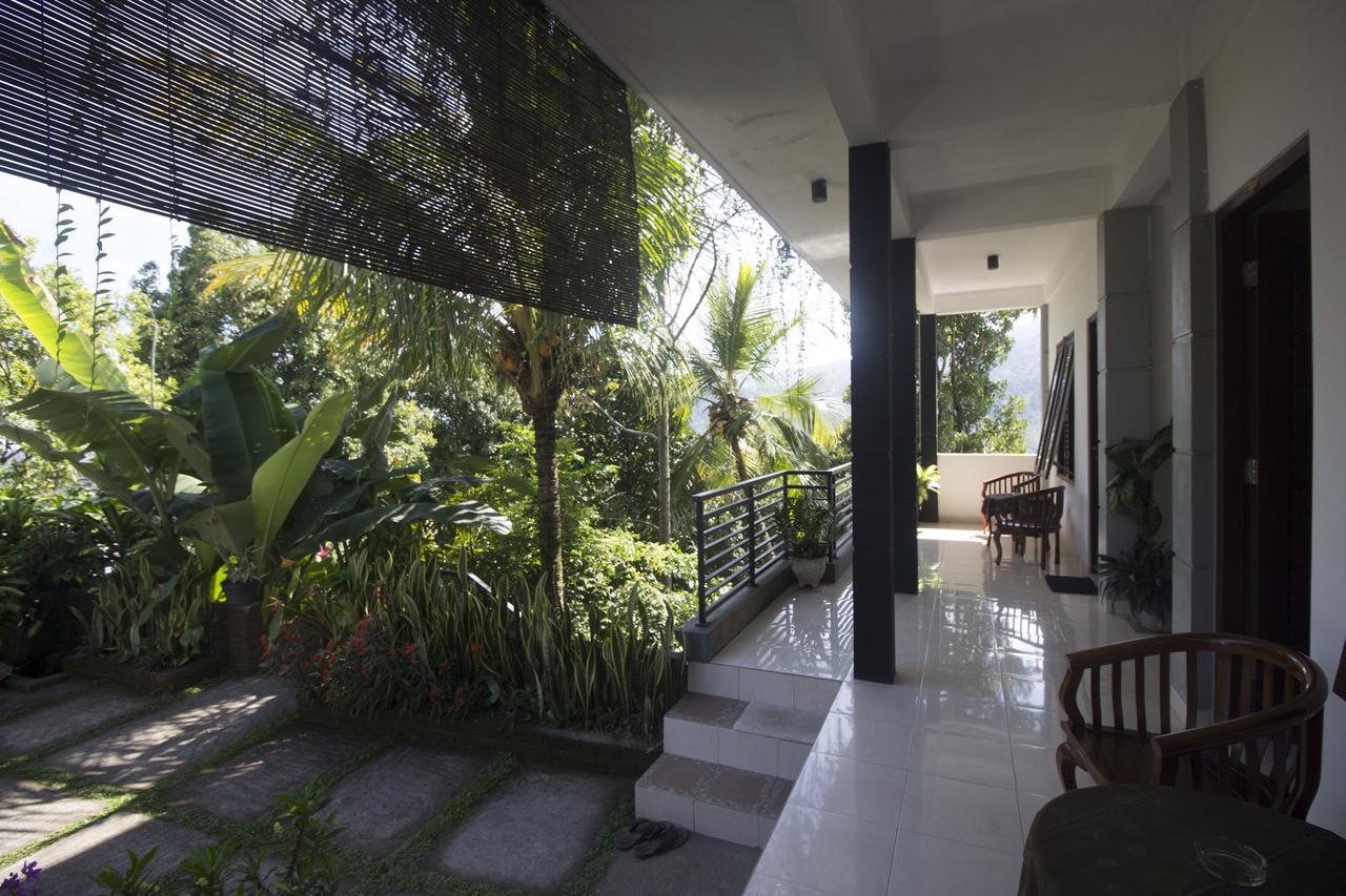 Dangin Mangkalan Homestay Munduk Екстериор снимка