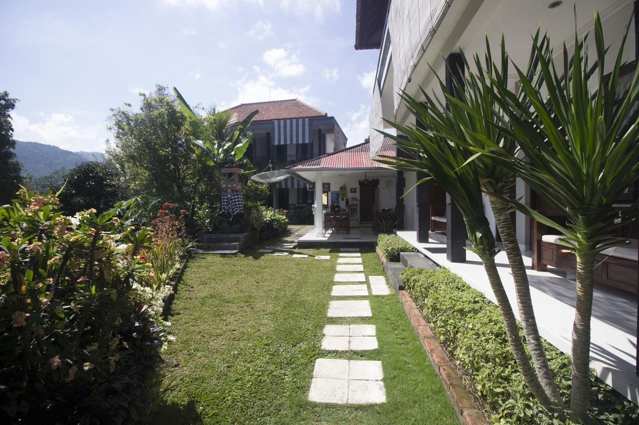 Dangin Mangkalan Homestay Munduk Екстериор снимка